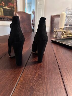 Women’s Suede Booties